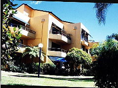 Grangewood Court Holiday Apartments - Darwin Tourism 1