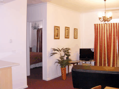 The Commodore Motor Inn - Darwin Tourism 1