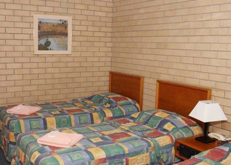 Gunsynd Motor Inn - Darwin Tourism 0