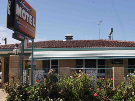 Gunsynd Motor Inn - Darwin Tourism 1