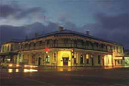Mt Gambier Hotel - Darwin Tourism 0