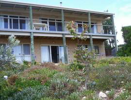The Dog And Cockle Beach House - Darwin Tourism 0