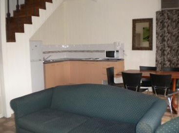 Newcastle Heights Motel - Darwin Tourism 1