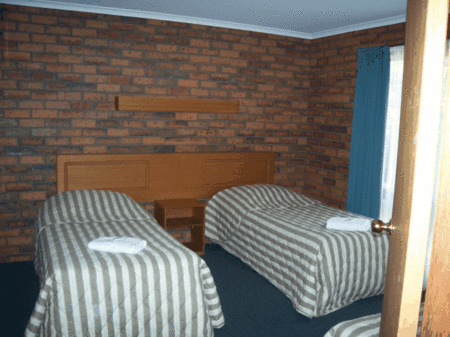 Golden Palms Motel - Darwin Tourism 4