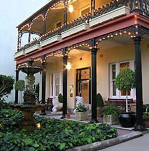 Manor House Boutique Hotel - Darwin Tourism 1