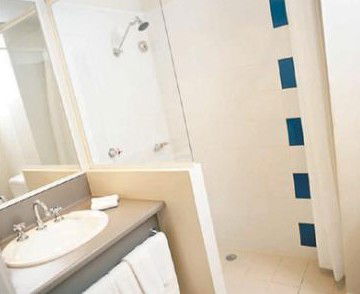 Travelodge Hotel Sydney - Darwin Tourism 0