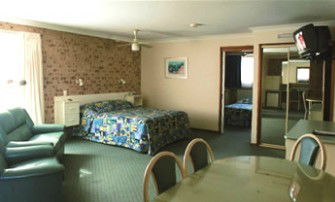 Cardiff Motor Inn - Darwin Tourism 2