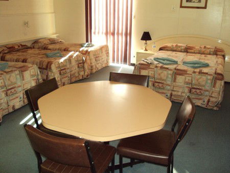 Leongatha Motel - Darwin Tourism 1