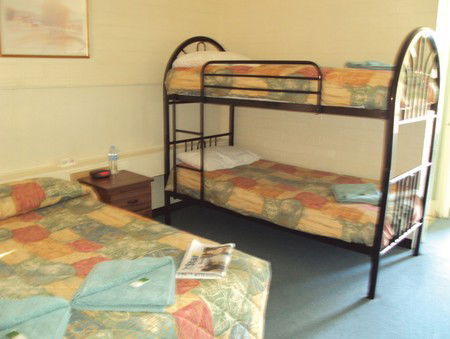 Leongatha Motel - Darwin Tourism 2