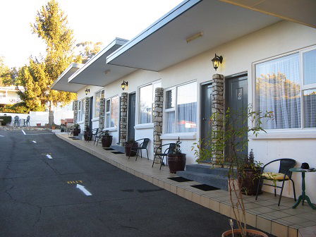 White Manor Motel - Darwin Tourism 1