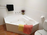 Crown Apartments Merimbula - Darwin Tourism 5