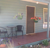 Waterfall Cottage - Darwin Tourism