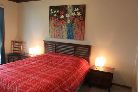 Mossy Point Holiday Rentals - Darwin Tourism 2