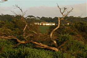 Black Rock Retreat - Darwin Tourism 0