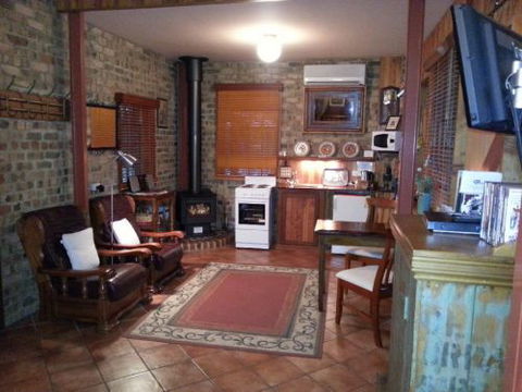 Eagle Foundry B & B - Darwin Tourism 3
