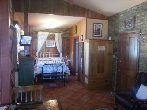 Eagle Foundry B & B - Darwin Tourism 4