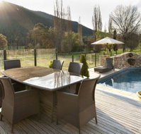 Alpine Valley Getaways - Darwin Tourism