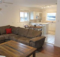 Rosebud Beach House on Kennington - Darwin Tourism