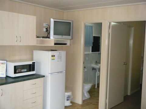 Pepper Tree Cabins - Darwin Tourism 2