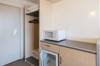 Travelodge Newcastle - Darwin Tourism 14