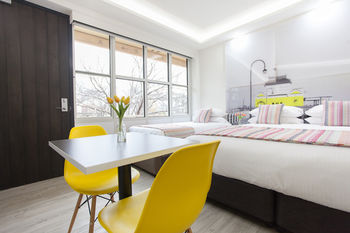 Abode By Easystay - Darwin Tourism 1