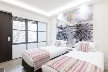 Abode By Easystay - Darwin Tourism 3