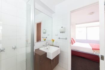 Easystay Apartments Raglan Street - Darwin Tourism 7