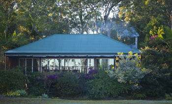 Lake Weyba Cottages Noosa - Darwin Tourism 7