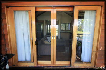Lake Weyba Cottages Noosa - Darwin Tourism 37