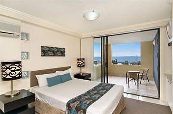 ULTIQA Shearwater Resort - Darwin Tourism 1