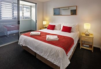 Crown On Darby - Darwin Tourism 3