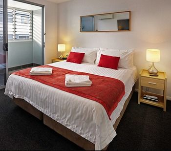 Crown On Darby - Darwin Tourism 8