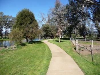 The Tumut Motor Inn - Darwin Tourism 3