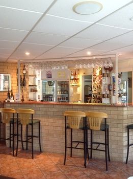 Ashton Townhouse Motel And Suites - Darwin Tourism 1