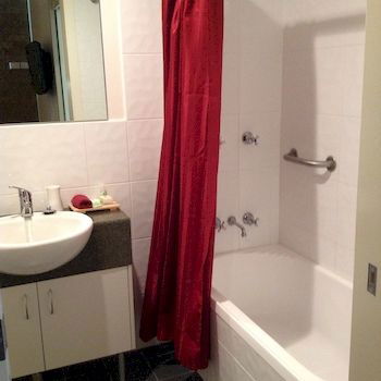 Ashton Townhouse Motel And Suites - Darwin Tourism 12