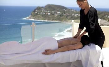 Jonahs Restaurant & Accommodation, Whale Beach - Darwin Tourism 1