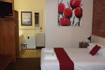 Hilldrop Motor Inn - Darwin Tourism 11