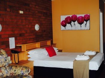 Hilldrop Motor Inn - Darwin Tourism 15