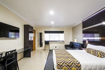 The Abbey Motor Inn - Darwin Tourism 13