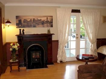 Bli Bli House Luxury Bed & Breakfast - Darwin Tourism 7
