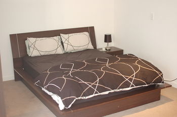 Darling Harbour Apartment - Darwin Tourism 1