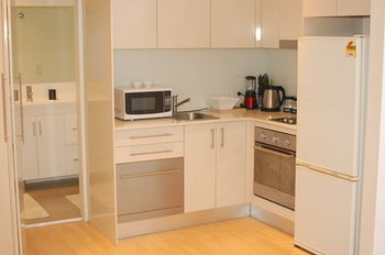 Darling Harbour Apartment - Darwin Tourism 2