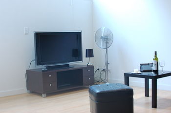 Darling Harbour Apartment - Darwin Tourism 4