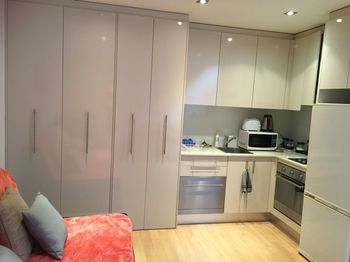Darling Harbour Apartment - Darwin Tourism 14