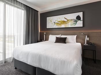 Best Western Plus Lake Kawana Hotel - Darwin Tourism 17