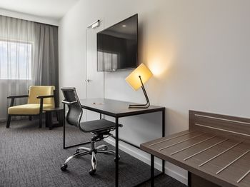 Best Western Plus Lake Kawana Hotel - Darwin Tourism 40