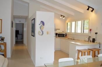 Orangewood At Peregian Beach - Darwin Tourism 4