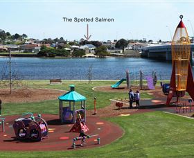 The Spotted Salmon Cottage - Darwin Tourism 1