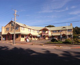 Parer's King Island Hotel - Darwin Tourism 0
