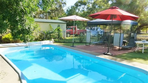 Golfer's Retreat Motel - Darwin Tourism 1